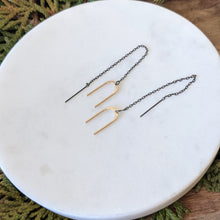 Load image into Gallery viewer, Minimalist Threader Earrings
