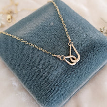 Load image into Gallery viewer, Linked Teardrop Necklace