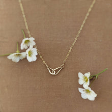 Load image into Gallery viewer, Linked Teardrop Necklace
