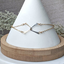 Load image into Gallery viewer, Chevron Bracelet